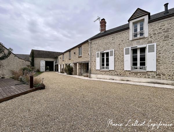 Maison à vendre 8 pièces ESCRENNES (45), 250m², 2 Granges, 4 chambres et +