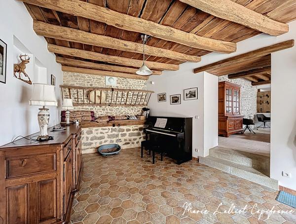 Maison à vendre 8 pièces ESCRENNES (45), 250m², 2 Granges, 4 chambres et +
