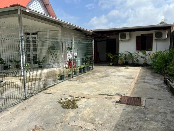 Maison à vendre 4 pièces  (973)