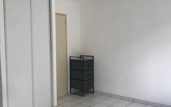 Appartement à vendre    1 pièce •  Fort-de-France