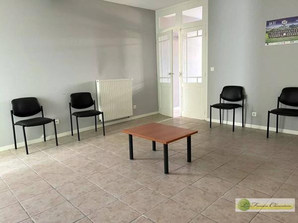 Vente immobilière : Maison de ville à Aigre  4 pièces 103 m² 109 000 €- FONCIERE CHARENTAISE AIGRE.