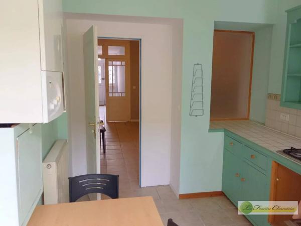 Vente immobilière : Maison de ville à Aigre  4 pièces 103 m² 109 000 €- FONCIERE CHARENTAISE AIGRE.