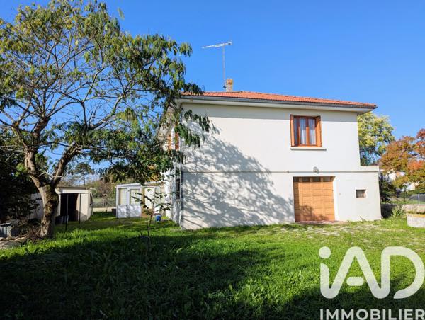 Maison à vendre 6 pièces 156 m² Saint-Seurin-sur-l'Isle