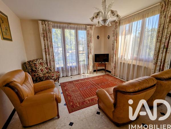 Maison à vendre 6 pièces 156 m² Saint-Seurin-sur-l'Isle