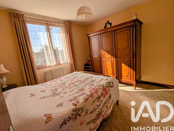 Maison à vendre 6 pièces 156 m² Saint-Seurin-sur-l'Isle