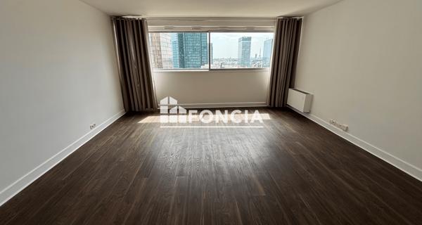 Location Appartement 3 pièces 75 m² - Courbevoie 92400