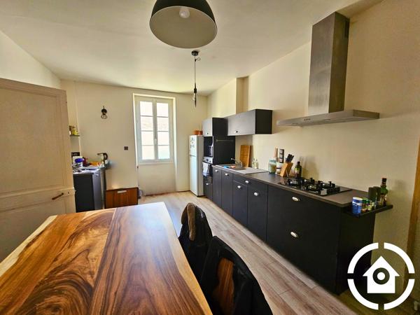 Maison de ville avec petit jardin - 1 chambre et un bureau