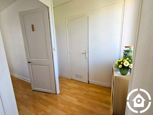 Maison de ville avec petit jardin - 1 chambre et un bureau