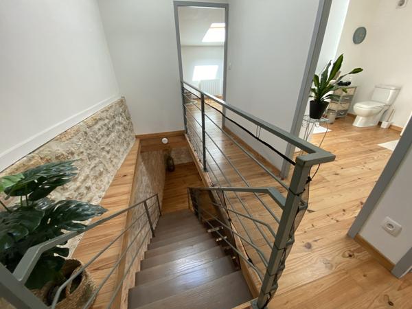 Proximité Angoulême : idéal pied à terre ou projet Airbnb, maison esprit loft entièrement rénovée