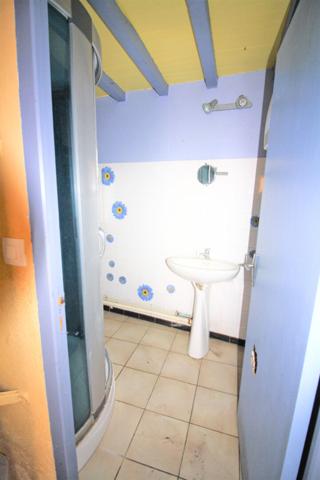 ESTAGEL : Centre ville - Maison 3 pièces 62.95 m² en R+2 - A RENOVER