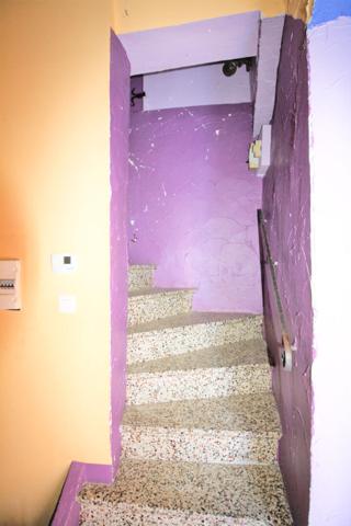 ESTAGEL : Centre ville - Maison 3 pièces 62.95 m² en R+2 - A RENOVER