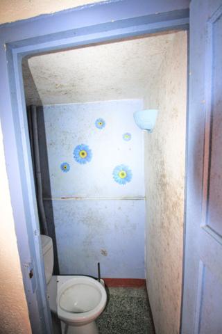 ESTAGEL : Centre ville - Maison 3 pièces 62.95 m² en R+2 - A RENOVER