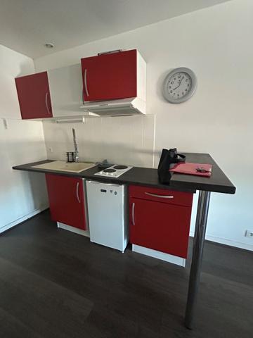 STUDIO MEUBLE de 24.51 m2 SAINTES RIVE DROITE