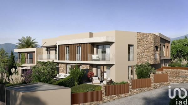 Appartement 3 pièces de 85 m² à Saint-Raphaël (83700)