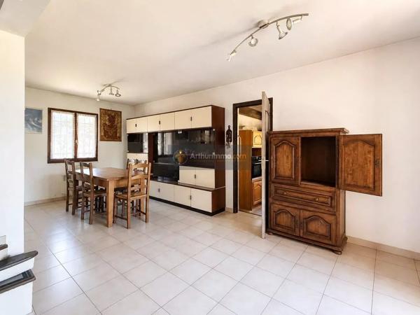 Vente                                                      Maison
                        
                     6 pièces                      140 m2                     à Santa-Maria-Di-Lota