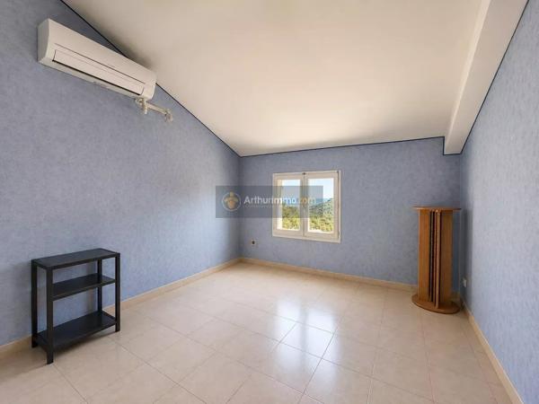 Vente                                                      Maison
                        
                     6 pièces                      140 m2                     à Santa-Maria-Di-Lota