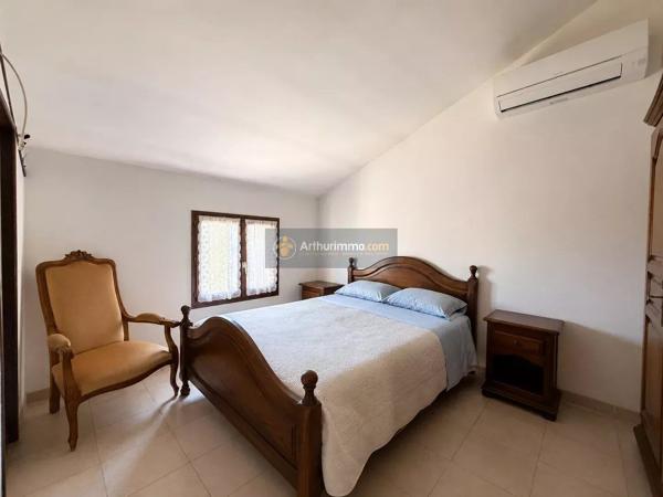 Vente                                                      Maison
                        
                     6 pièces                      140 m2                     à Santa-Maria-Di-Lota