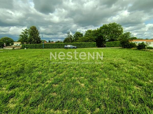 Terrain constructible Benet 751 m2