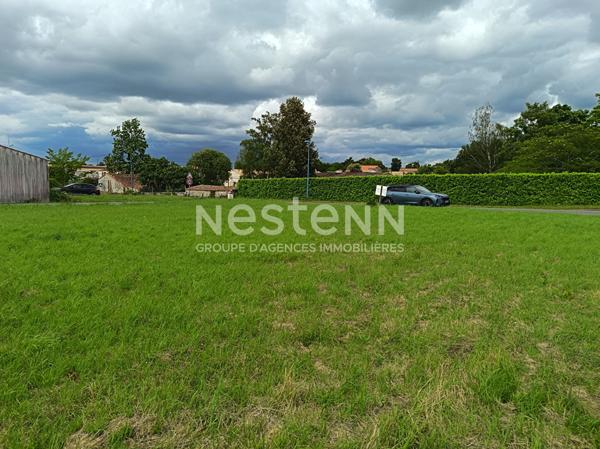Terrain constructible Benet 751 m2