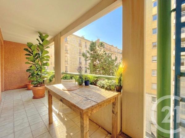 Appartement F4 à vendre  4 pièces - 120 m2 MARSEILLE - 13005