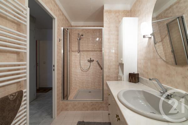 Appartement F4 à vendre  4 pièces - 120 m2 MARSEILLE - 13005