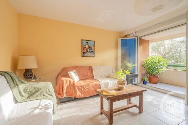 Appartement F4 à vendre  4 pièces - 120 m2 MARSEILLE - 13005