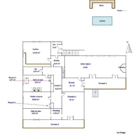 Découvrez cette élégante villa familiale, nichée dans l'un des quartiers les plus prisés et rés...