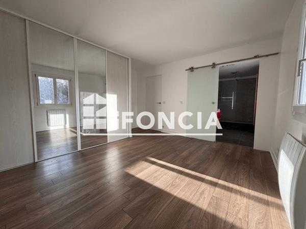 Location Maison 10 pièces 216.24 m² - 3 ALLEE DE LA PAGERIE Louveciennes 78430