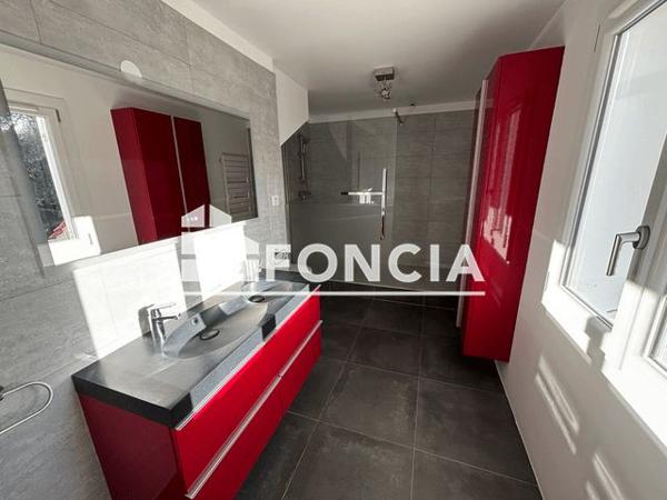 Location Maison 10 pièces 216.24 m² - 3 ALLEE DE LA PAGERIE Louveciennes 78430