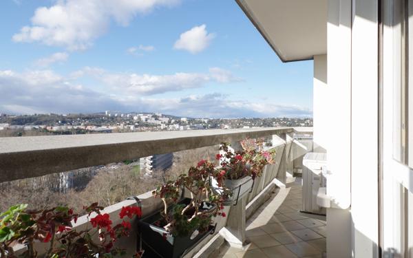 Appartement à vendre    5 pièces • 128,29 m2 Villeurbanne