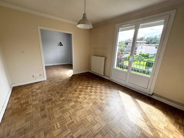 Appartement 4 pièces avec garage et place