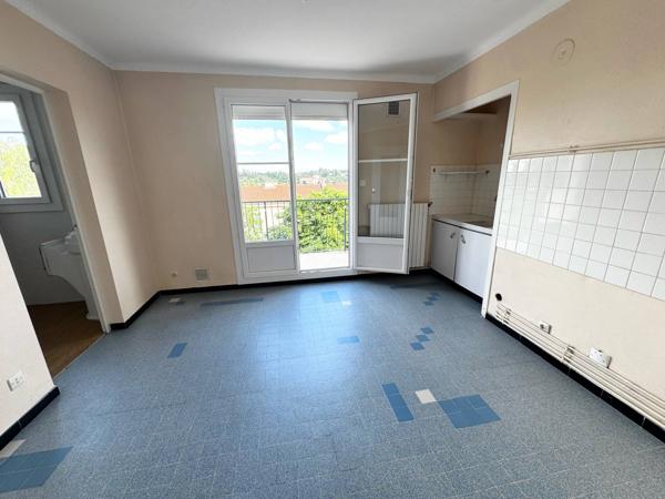 Appartement 4 pièces avec garage et place