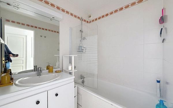 Appartement à louer    3 pièces • 54,38 m2 Santeny