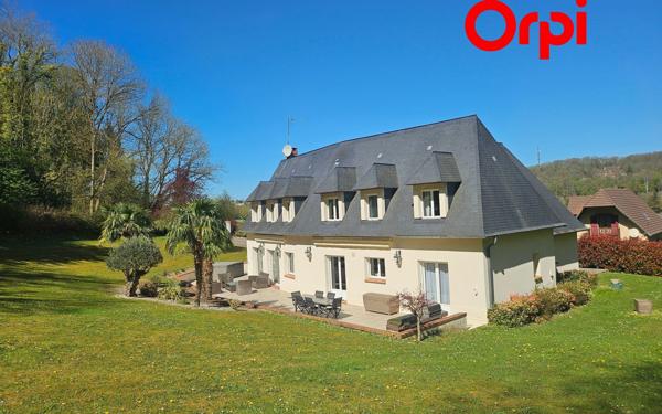 Maison à vendre    6 pièces •  Bernay