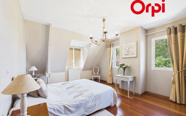 Maison à vendre    6 pièces •  Bernay