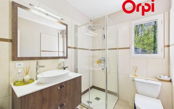 Maison à vendre    6 pièces •  Bernay