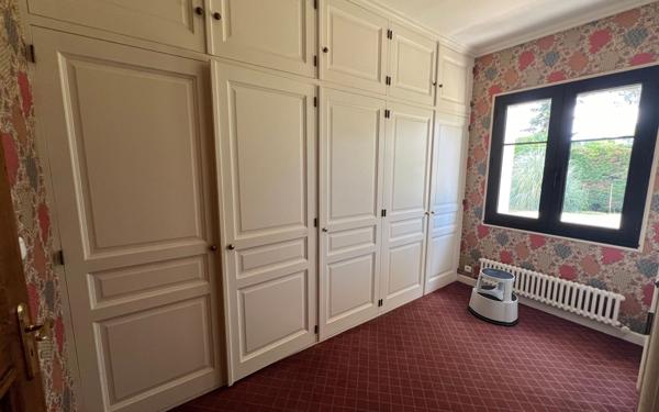 Maison à vendre    7 pièces •  Médis