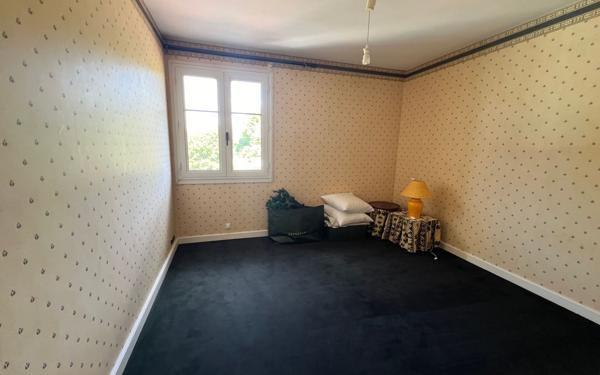 Maison à vendre    7 pièces •  Médis