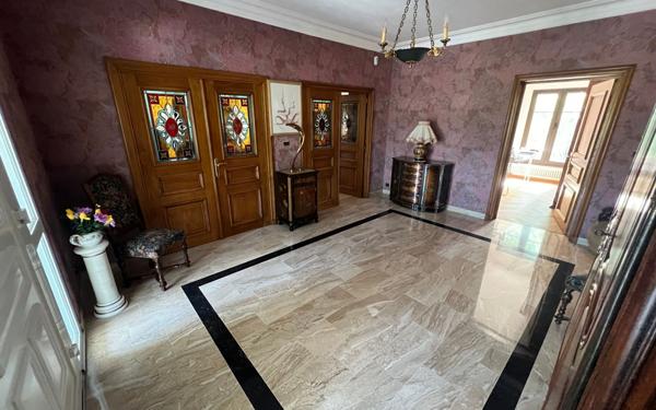 Maison à vendre    7 pièces •  Médis