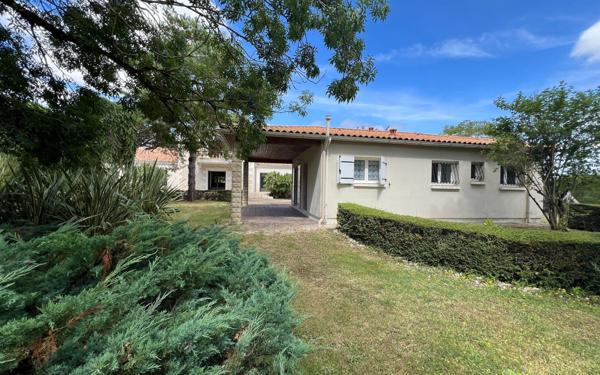 Maison à vendre    7 pièces •  Médis