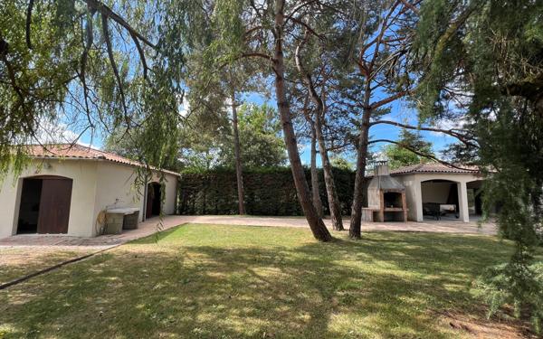 Maison à vendre    7 pièces •  Médis