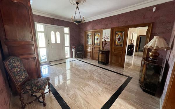 Maison à vendre    7 pièces •  Médis