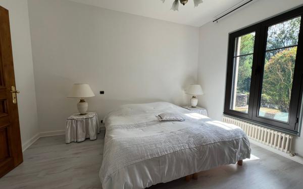 Maison à vendre    7 pièces •  Médis