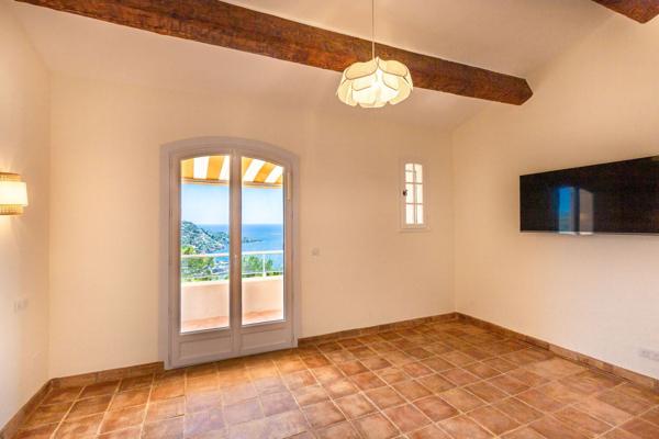 Theoule Sur Mer - 4 pièce(s) - 120.0 m2