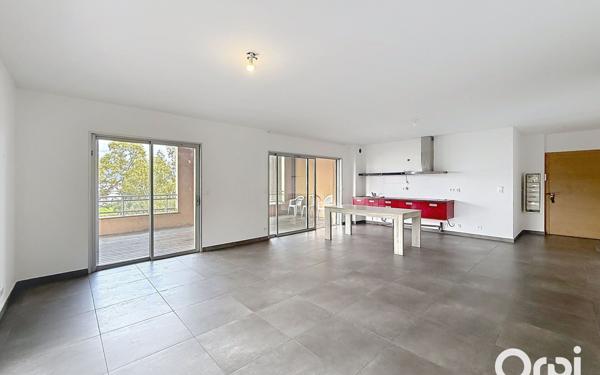 Appartement à vendre    3 pièces •  Porto-Vecchio