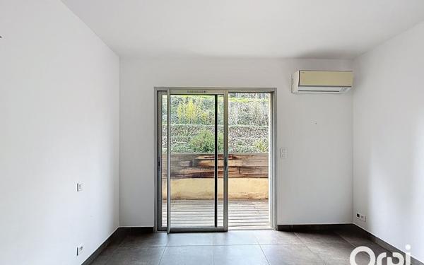 Appartement à vendre    3 pièces •  Porto-Vecchio