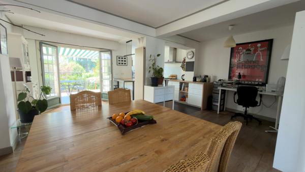 MAISON DE CHARME 4 CHAMBRES JARDIN GARAGE 2 VOITURES LOMME