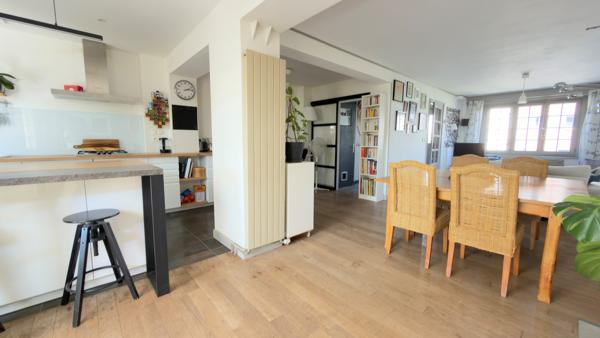 MAISON DE CHARME 4 CHAMBRES JARDIN GARAGE 2 VOITURES LOMME