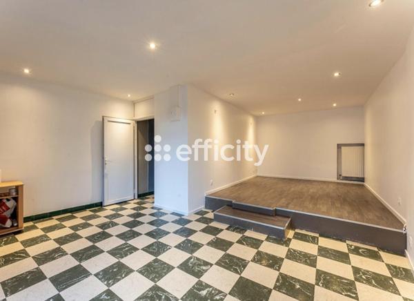 Immeuble 12 pièces - 285 m²