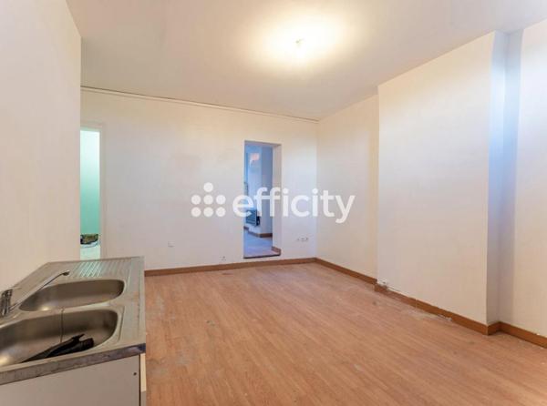 Immeuble 12 pièces - 285 m²